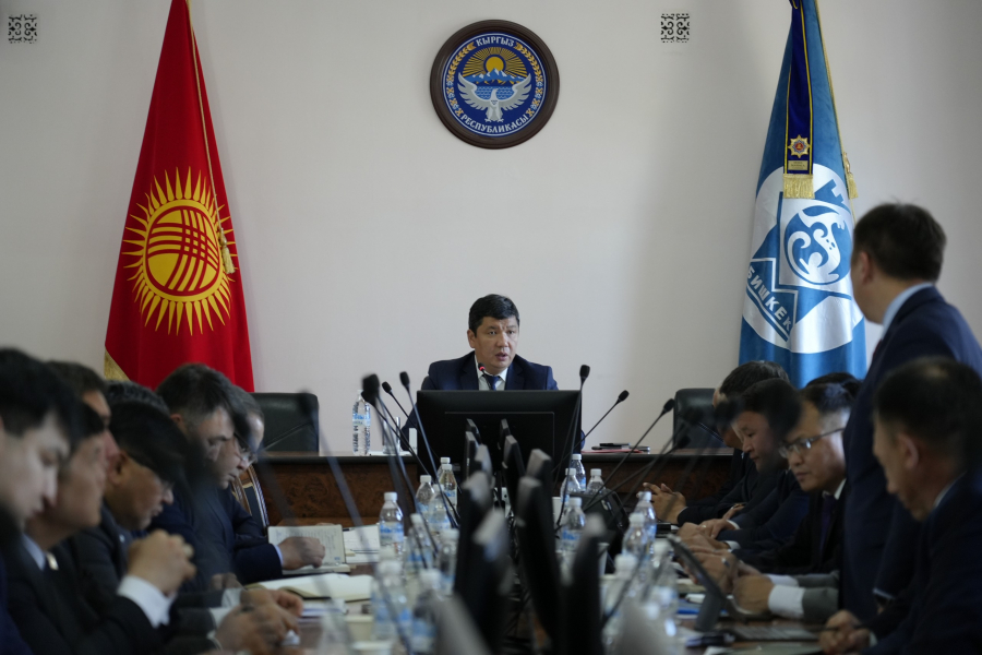 Мэр Бишкека поручил подчиненным работать на опережение