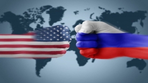 «Ватники» vs «Либерасты». Какая пропаганда в Кыргызстане сильнее?