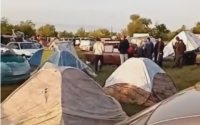 Число кыргызстанцев, не сумевших пересечь границу в Оренбурге, перевалило за тысячу (видео)