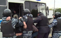 Сотрудники посольства Кыргызстана в России помогли проконсультировать задержанных соотечественников