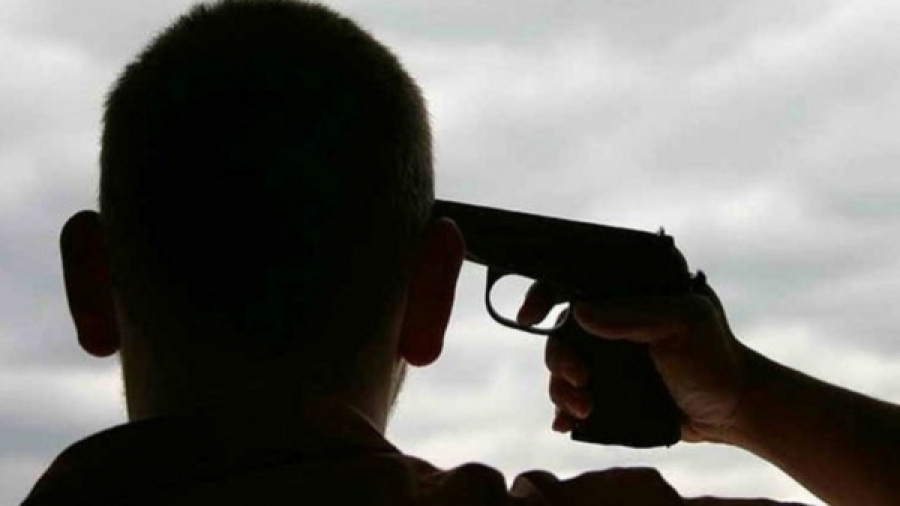 В Таласе скончался подполковник милиции, выстреливший себе в голову из ружья
