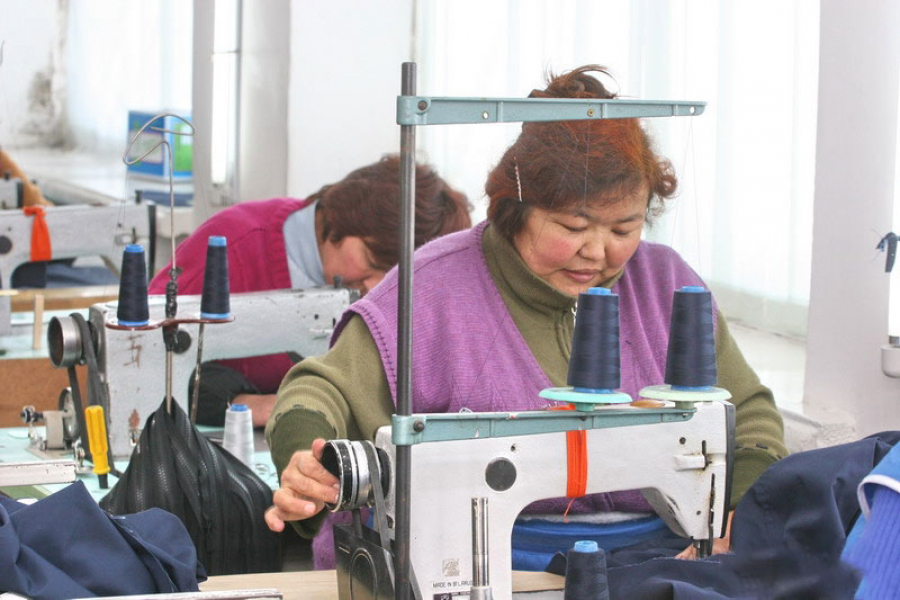 Швейники Кыргызстана изучат опыт Италии в производстве и реализации одежды