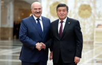 Сооронбай Жээнбеков поздравил Александра Лукашенко с переизбранием на пост президента Беларуси