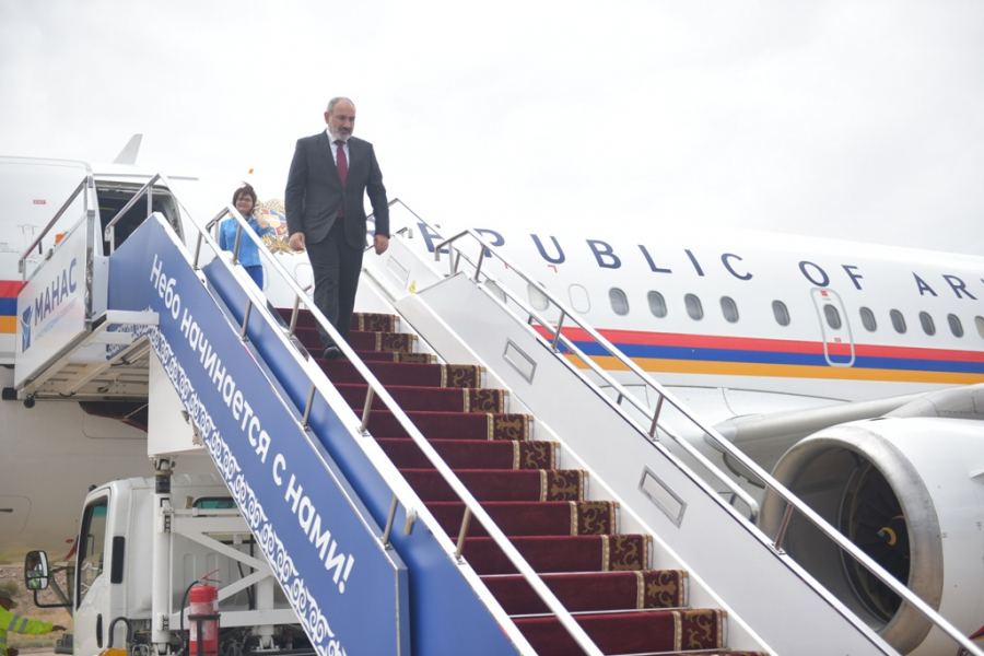 В Кыргызстан прибыл премьер-министр Армении Никол Пашинян (фото)