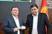 ЦИК зарегистрировала Мирлана Жээнчороева депутатом Жогорку Кенеша