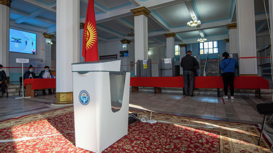 Выборы в Бишкеке. На 14.00 проголосовали 7,67 % избирателей