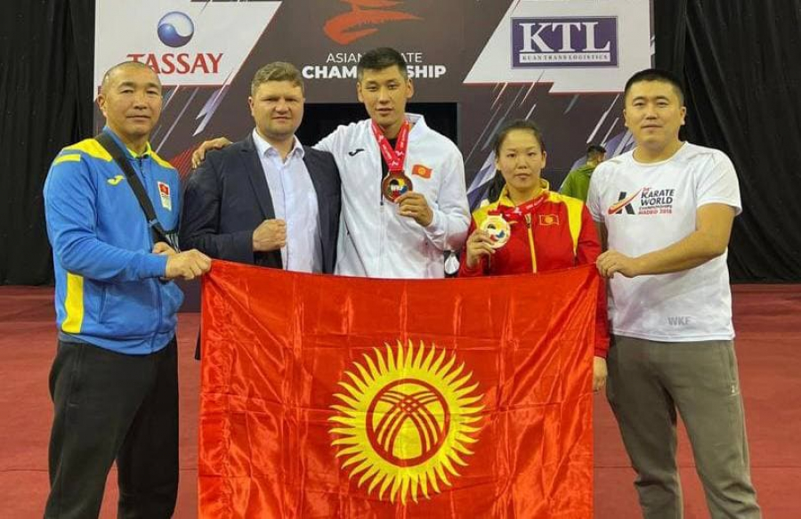 Кыргызстанцы завоевали 11 медалей на чемпионате Азии по каратэ-до