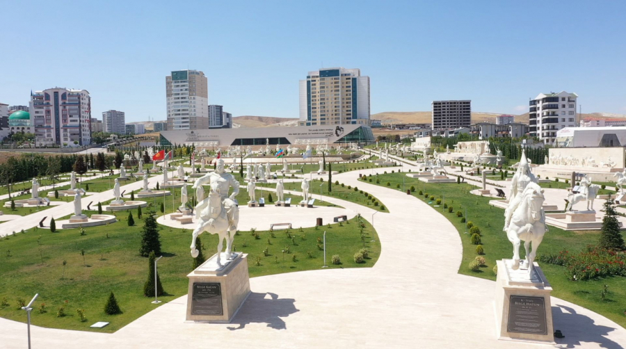 В Анкаре установили памятник Жусупу Абдрахманову