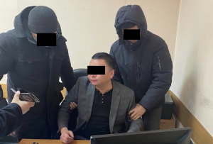 За вымогательство взятки задержан завотделом информационной политики аппарата президента 
