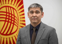 Дамирбек Осмонов стал и.о. министра здравоохранения