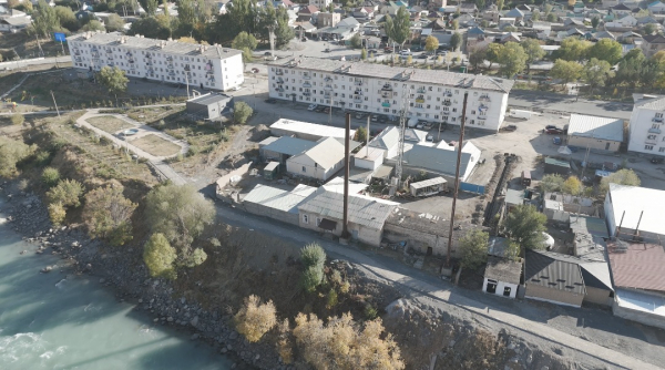 Мэрии Нарына вернули котельную, которую больше 20 лет использовали как жилой дом