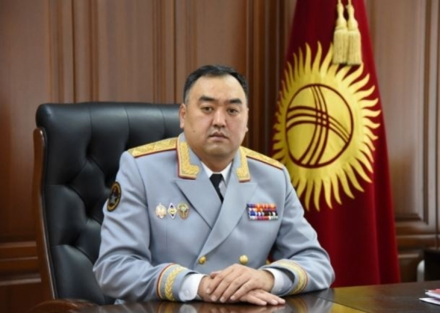 Министр внутренних дел Улан Ниязбеков поздравил женщин с 8 Марта​ (видео)