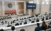 Помощникам министров и депутатов разрешат работать без стажа. Депутаты ЖК одобрили поправки