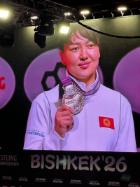 Мээрим Жуманазарова завоевала «золото» чемпионата Азии в Бишкеке