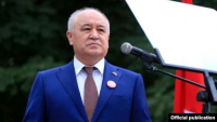 В ЦИК рассказали, почему Омурбека Текебаева не лишают депутатского мандата
