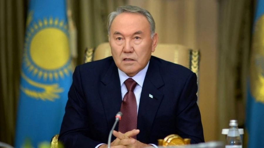 Парламент Казахстана исключает из Закона «О республиканском референдуме» запрет на рассмотрение вопроса о статусе Елбасы Нурсултана Назарбаева