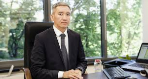 Эркин Асрандиев рассказал, почему не смог работать в правительстве Садыра Жапарова