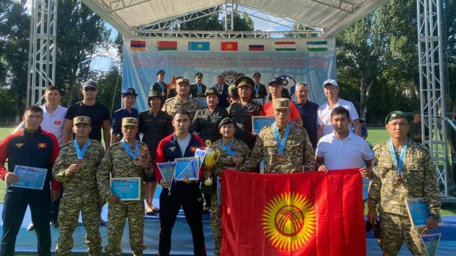 Армейская сборная по рукопашному бою из Кыргызстана заняла третье место на соревнованиях в Алматы
