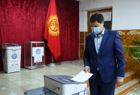 Улукбек Марипов проголосовал на повторных выборах депутатов Бишкекского городского кенеша
