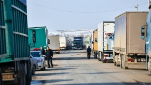 Кыргызстанских перевозчиков начали пропускать через казахстанскую границу