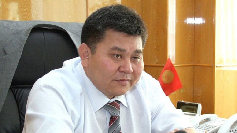 Эльмурза Сатыбалдиев — вице-мэру Бишкека: Если не хотите уважать Жогорку Кенеш, то я вас научу