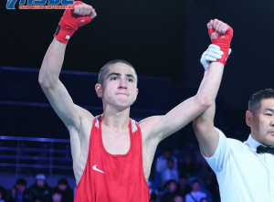 Амантур Джумаев стал чемпионом мира по боксу среди юниоров