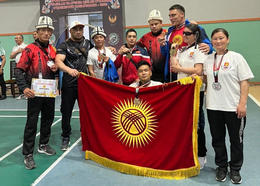 Бишкекские спортсмены триумфально выступили на чемпионате Азии по пара-армрестлингу