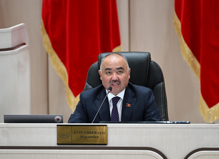 БДСМ бар қызыл шаштылардың эротикалық фотосуреттері