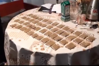 У жителя Иссык-Аты изъяли крупную партию наркотиков - видео