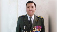 В Бишкеке почтили память полковника ГКНБ Усена Ниязбекова