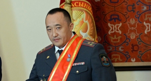 Он улетел, но обещал вернуться. Замглавы МВД Данияр Абдыкаров прибыл на родину