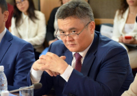 Лидер партии «Биримдик» поздравил кыргызстанцев с Международным днем демократии