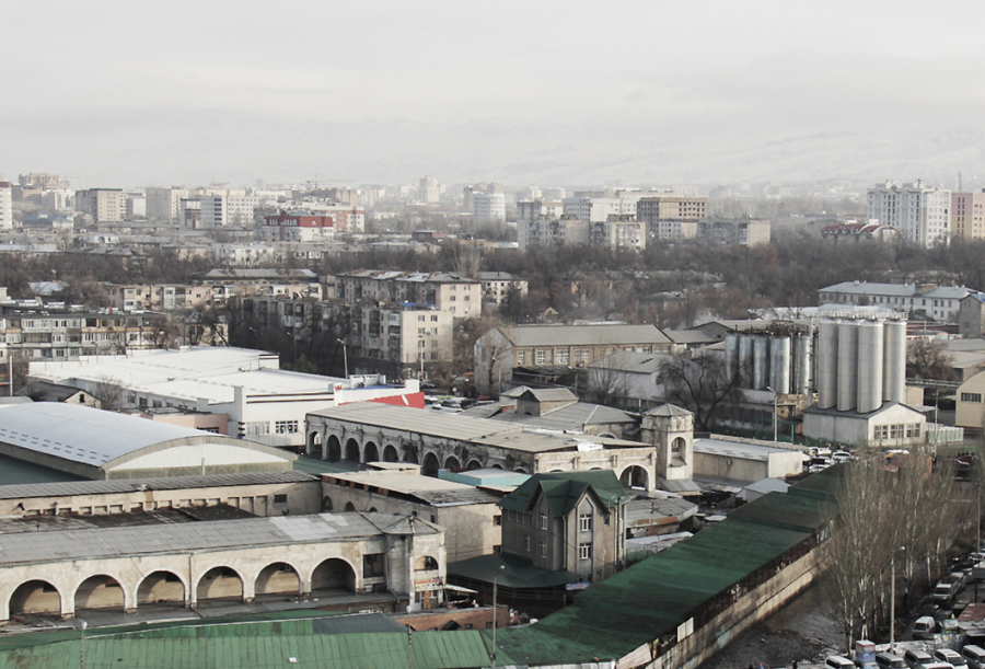 «Убираем только киоски по улице Кулиева» - в мэрии пояснили информацию о демонтаже на Ошском рынке