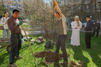 В Бишкеке открыт сквер имени Альгимантаса Видугириса