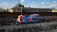 Садыр Жапаров получил приглашение на парад Победы в Москве