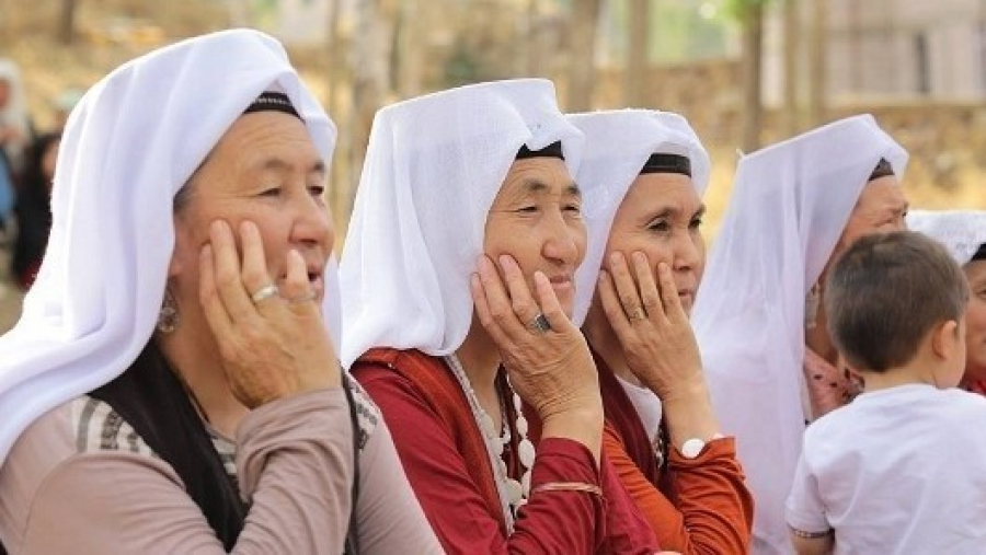 За полгода статус кайрылмана получили 518 этнических кыргызов - Минтруда