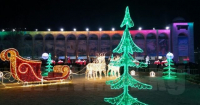 Мэрия Бишкека отказалась от новогодних салютов и покупки новых декораций
