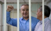 Текебаев мунапыстан баш тартты. Бул принциппи же саясий оюнбу?