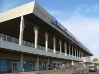 Антимонопольная служба признала отмену бесплатной привокзальной парковки в аэропорту «Манас» нарушением