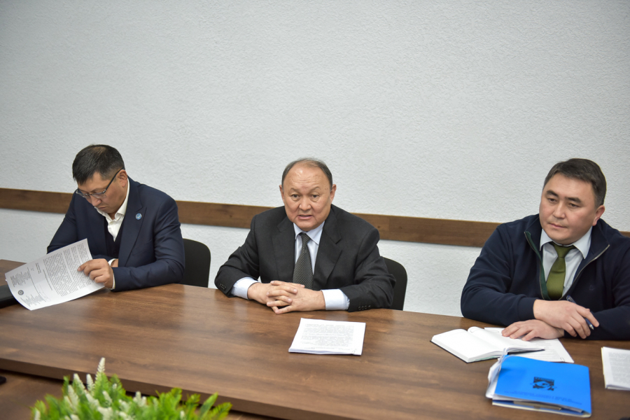 Мэр столицы встретился с коллективом ПЭУ «Бишкекводоканал». Какие задачи обозначил?