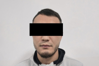 Мужчину избили у клуба "Энесай" в Оше. В соцсетях обвинили Акжола Махмудова