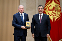 Президент АО «Группа Альянс» Муса Бажаев награжден орденом «Манас» III степени
