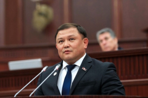 Дастан Джумабеков Бакыту Торобаеву: Если вы станете министром, с чего начнете решать проблемы сельского хозяйства?