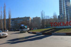 В результате массовой драки в Токмоке подростки получили ножевые ранения
