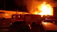 Причиной пожара на складе «ВЕКО» в Бишкеке, возможно, стало электрическое замыкание