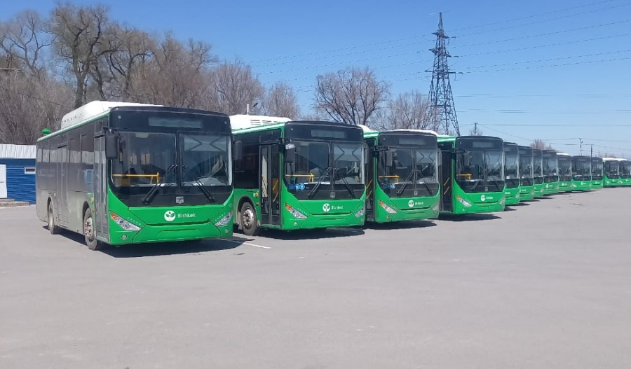 В Бишкек прибывает вторая партия новых автобусов