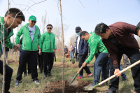MegaCom принял участие в экологической акции по озеленению парка в Бишкеке