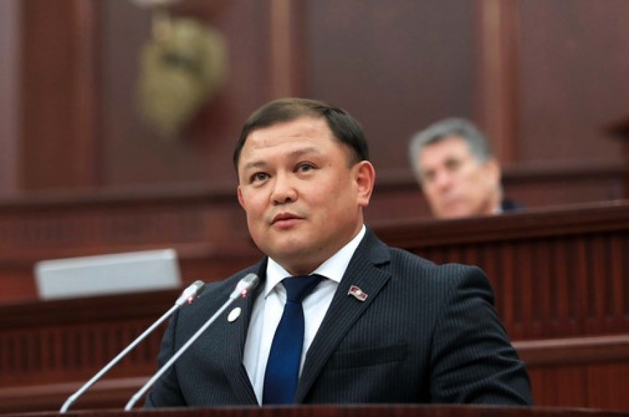 Дастан Джумабеков: На чем основано постановление ЦИК о передаче мандата депутата другому кандидату?