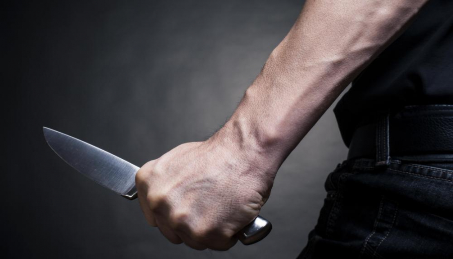 В Кара-Суйском районе мужчина зарезал своего собутыльника
