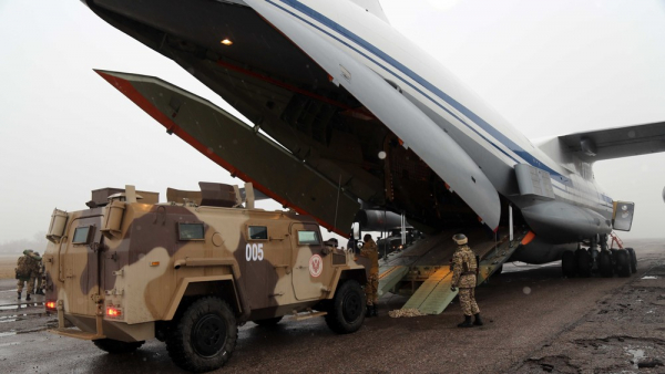 Что сказал Садыр Жапаров про российскую базу в Канте?